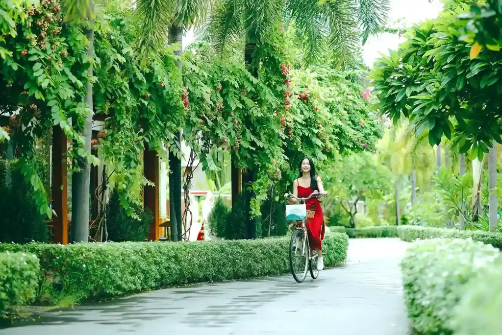 Check In Amidst Lush Green Space