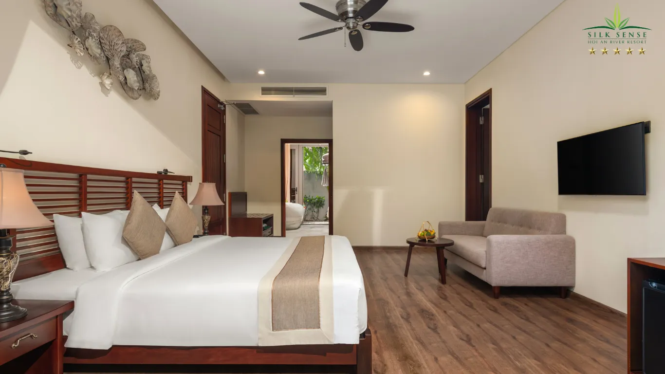 Connecting rooms in Hoi An - a family-friendly option at Silk Sense