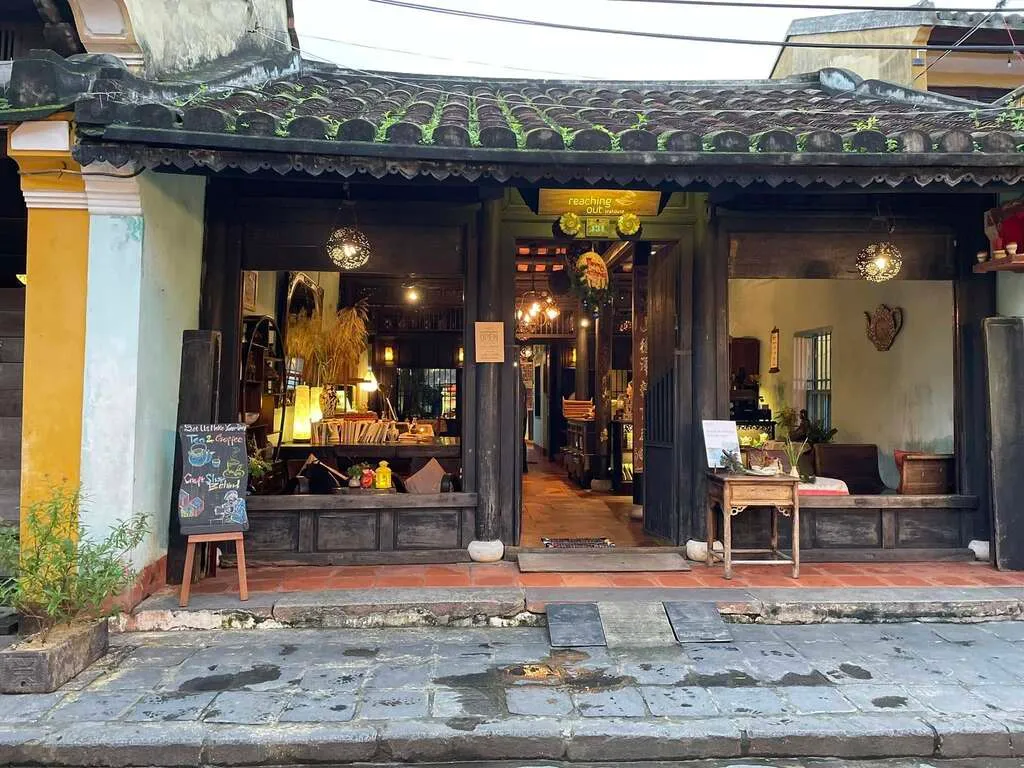Reaching Out Teahouse – A Peaceful Retreat in Hoi An